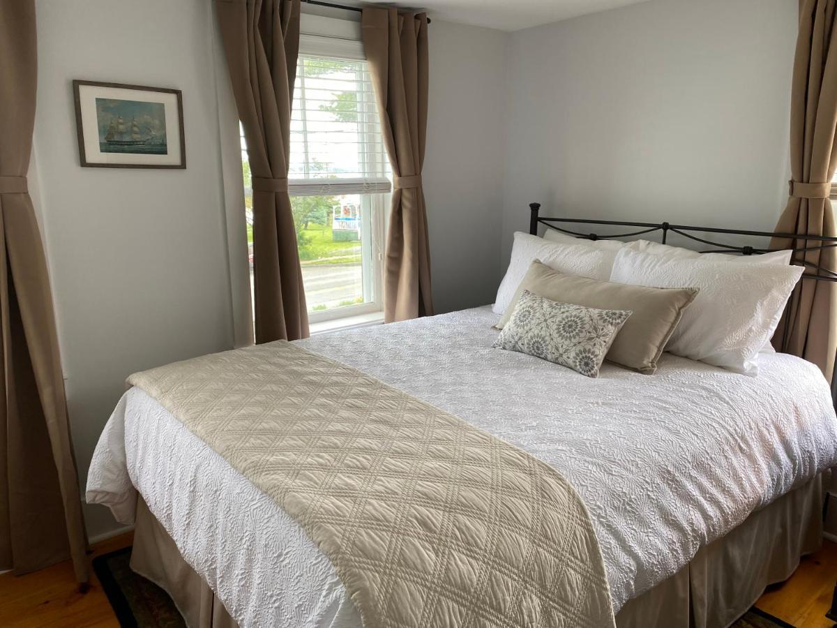 Bed & Breakfast Spouter 3*