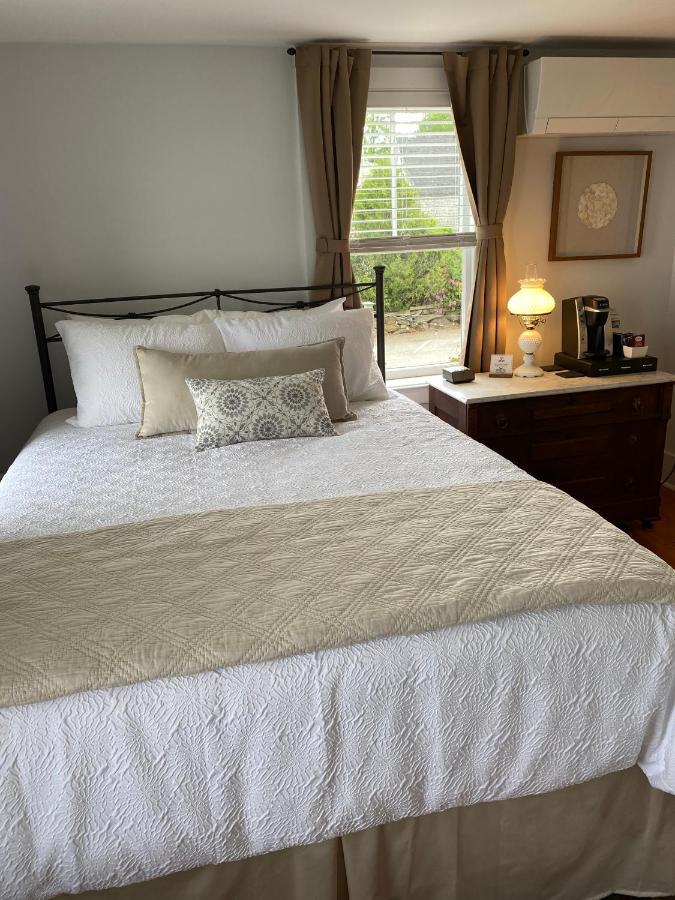 Bed & Breakfast Spouter